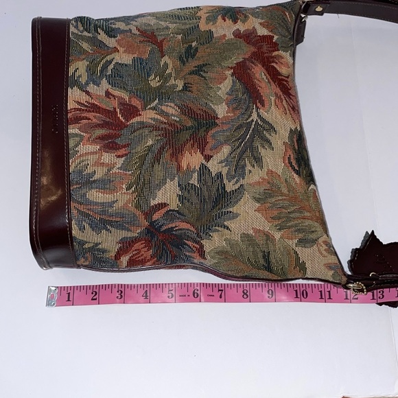 RELICđ Tapestry Bucket Shoulder Bag relic by fossil Messenger with Leaf Charm - Picture 7 of 16